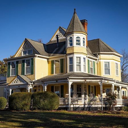 The Oaks Victorian Inn Christiansburg Exterior photo