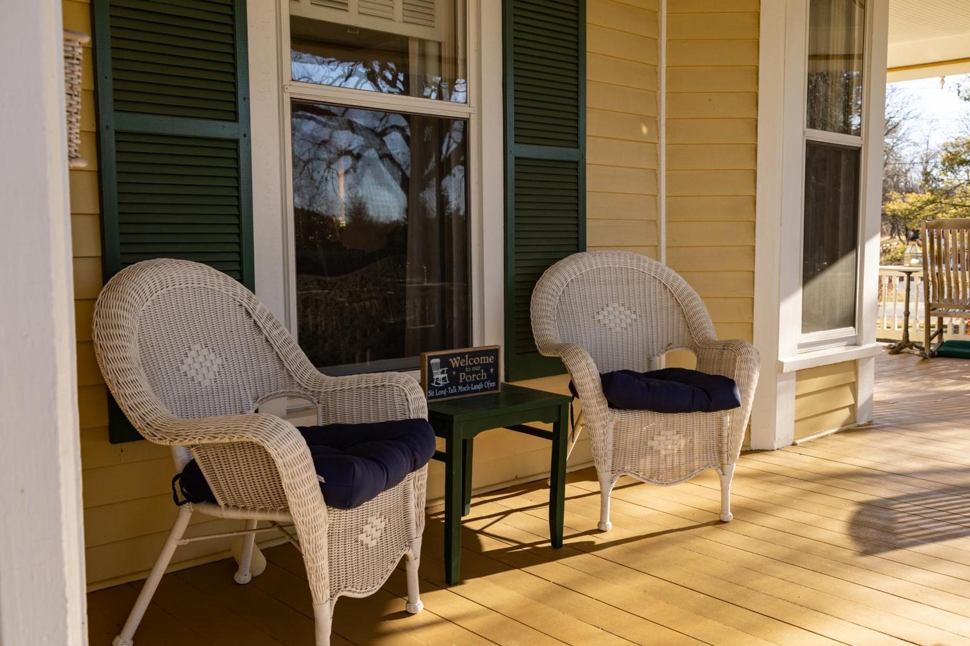 The Oaks Victorian Inn Christiansburg Exterior photo