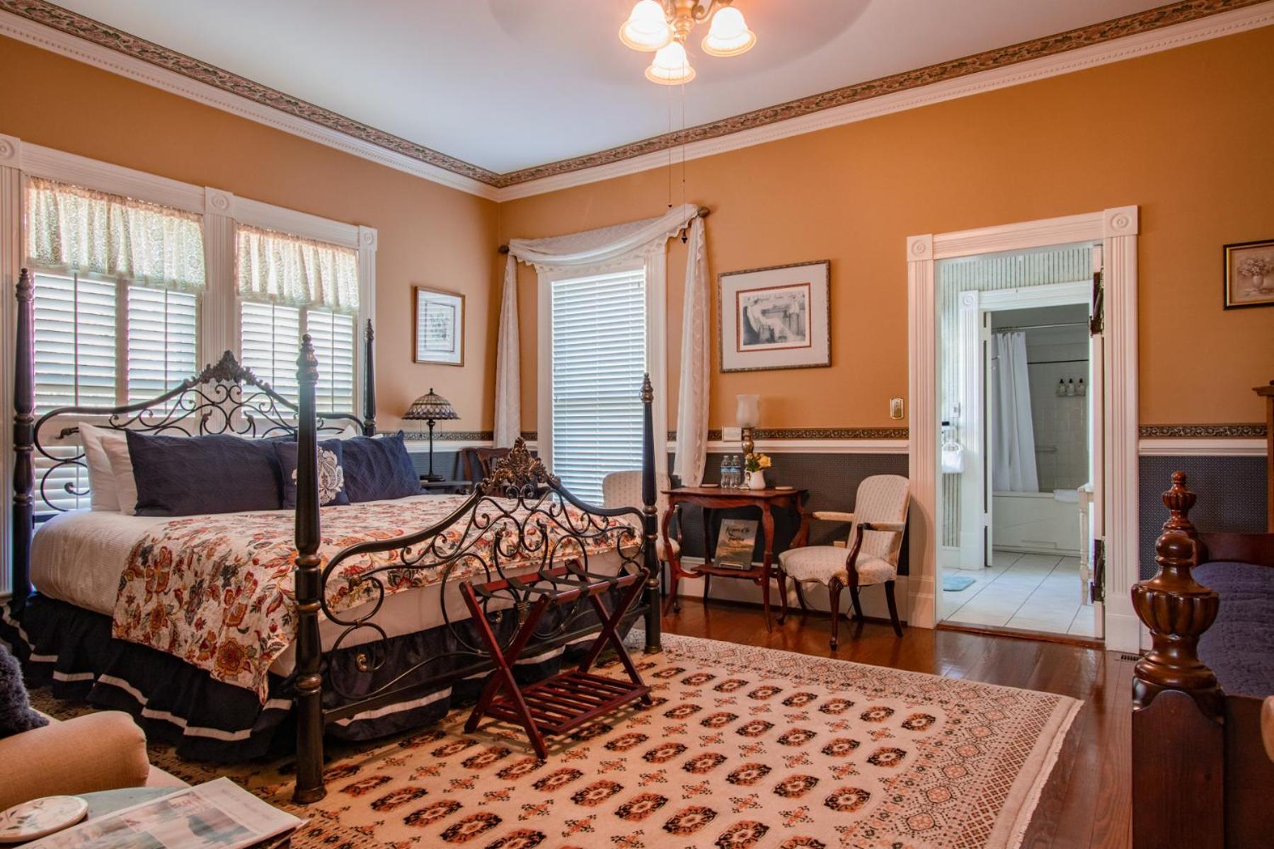 The Oaks Victorian Inn Christiansburg Exterior photo