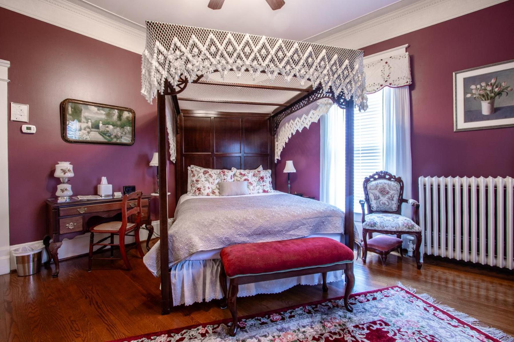 The Oaks Victorian Inn Christiansburg Exterior photo